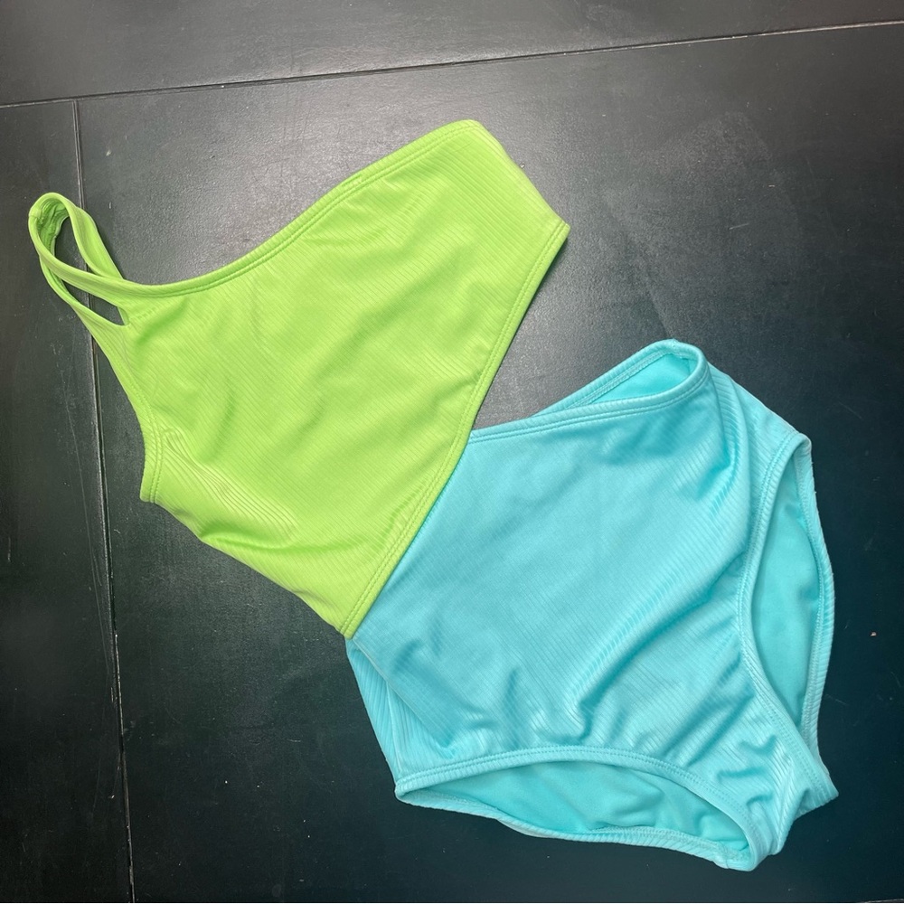 💕Bundle 3 of $20 Art class Girls Green and Blue One-Shoulder Bikini Set 10/12
